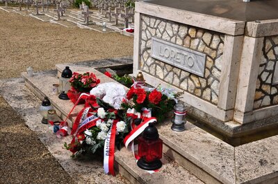 Polski Cmentarz Wojenny w Loreto, na którym pochowano poległych żołnierzy 2 Korpusu Polskiego walczącego we Włoszech