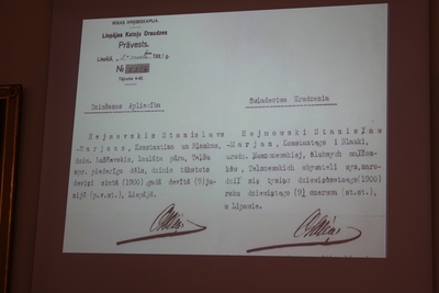 Okres dzieciństwa i młodości Stanisława Hejmowskiego przybliżyła Marta Szczesiak-Ślusarek, Naczelnik Oddziałowego Biura Edukacji Narodowej IPN w Poznaniu