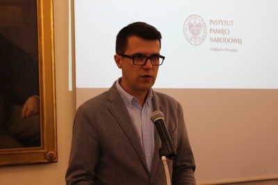 Rolę Hejmowskiego jako obrońcy w sprawach rozpatrywanych przez Wojskowy Sąd Rejonowy przybliżył dr Rafał Kościański – Naczelnik Oddziałowego Archiwum IPN w Poznaniu