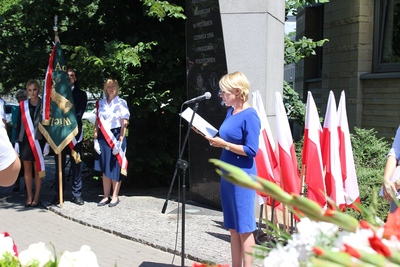 Uroczystość pod Pomnikiem Adwokatów – Obrońców Bohaterów Powstania Poznańskiego Czerwca 1956 r. oraz oskarżonych w procesach politycznych