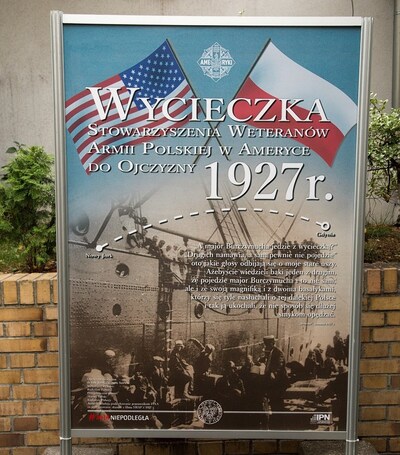 Pokaz filmu dokumentalnego „Z wycieczki Stowarzyszenia Weteranów do Polski”