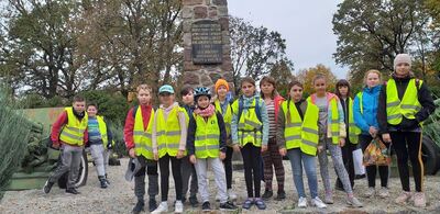 Uczniowie ze Szkoły Podstawowej w Starych Oborzyskach. Fot. Hanna Grzelczyk