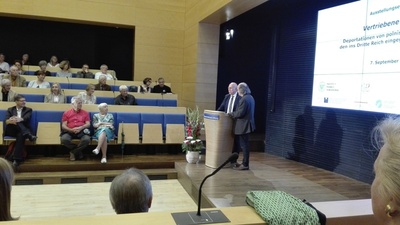 Otwarcie wystawy „Vertriebene 1939... &amp;quot; w siedzibie Fundacji Konrada Adenauera w Berlinie, 7 września 2016 roku. Powitanie - dr Marek Lasota, pełnomocnik Prezesa IPN do spraw kontaktów ze środowiskami opiniotwóczymi