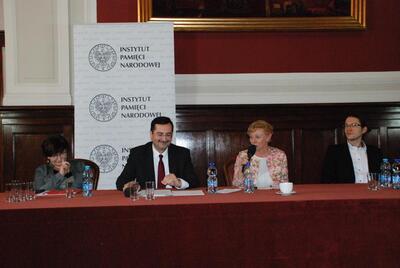 Konferencja naukowa „Miejsca święte pod nie świętym nadzorem. Polityka władz wobec sanktuariów w latach 1945–1989” w auli Lubrańskiego UAM w Poznaniu