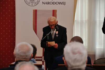 Uroczystość wręczenia Krzyży Wolności i Solidarności, Poznań 19 grudnia 2016. Na zdj. Zenon Wechmann