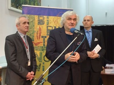 Organizatorzy otwierają konferencję: dyrektor Archiwum Państwowego w Zielonej Górze dr Tadeusz Dzwonkowski, dyrektor WiMBP im. C. Norwida dr Andrzej Buck, dyrektor IPN Oddział Poznań dr hab. Rafał Reczek