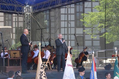 W imieniu odznaczonych przemawia mec. Walerian Piotrowski