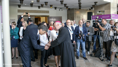 Biskup Zdzisław Fortuniak. Wystawa „Da mihi animas, caetera tolle. Arcybiskup Antoni Baraniak 1904–1977” – Warszawa, 13 września 2017. Fot. Marcin Jurkiewicz / IPN