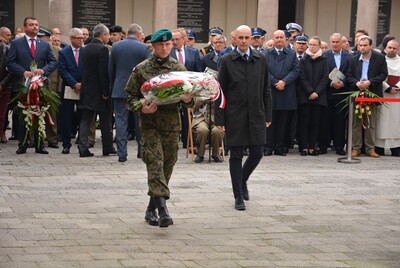Odsłonięcie tablicy Fot. WUW w Poznaniu