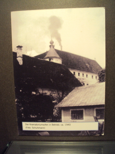 Zapal znicz pamięci 2017 – Zamek Hartheim