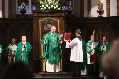 Msza św. w katedrze św. Jana Chrzciciela. Fot. Sławomir Kasper (IPN)