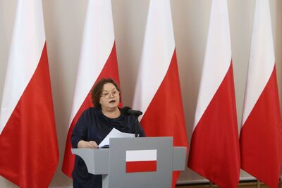 Referat wygłasza dr hab. Elżbieta Wojcieszyk. Uroczystość upamiętniająca ks. abp. Antoniego Baraniaka – Warszawa, Belweder, 6 października 2017. Fot. Sławomir Kasper (IPN)