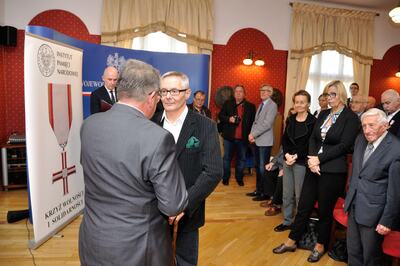 Odznaczenia wręczał zastępca Prezesa Jan Baster