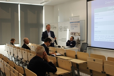 Referat dr. hab. prof. UAM Tadeusza Janickiego