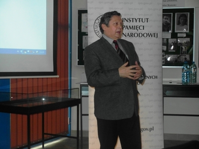 Referat dr. Marka Rezlera „Dwaj dowódcy. Między wojskiem powstańczym a Armią Wielkopolską” Fot. Zdzisław Kościański