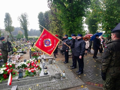 Składanie kwiatów na grobie gen. Dowbor Muśnickiego Fot. Rafał Kościański