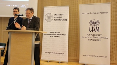 Otwarcie konferencji: prodziekan Wydziału Filologii Polskiej i Klasycznej prof. dr hab. Jerzy Fiećko