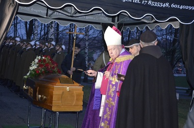 Pożegnanie mjr. w st. spocz. Aleksandra Szymańskiego. Fot. K. Gajda-Bator