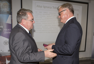 Antoni Tokarczuk siostrzeniec abp. Ignacego Tokarczuka i Jan Baster wiceprezes IPN.