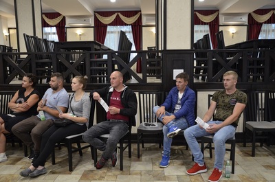 Spotkanie historyków i dziennikarzy z Polakami w Nowym Soloncu.