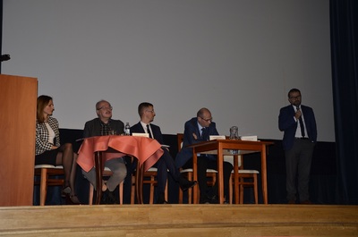 Anna Polačkowá, prof. dr hab. Robert Ištok, dr Marcin Bukała, dr Krzysztof Winker oraz dr Jacek Bartosik prelegenci ogólnopolskiej konferencji naukowej „Stulecie odrodzonego Państwa Polskiego na mapie Europy i Świata. Polska myśl geopolityczna w XX wieku”