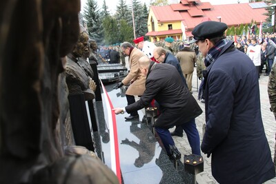 Odsłonięcie Pomnika Pamięci Narodowej w Jarosławiu.
