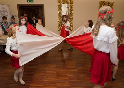 Występ uczniów Zespołu Szkół w Orzechówce.