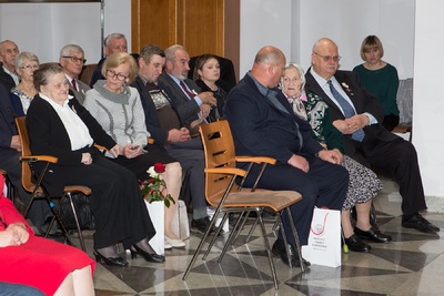 Uroczystość wręczenia Krzyży Wolności i Solidarności działaczom opozycji antykomunistycznej w Rzeszowie.