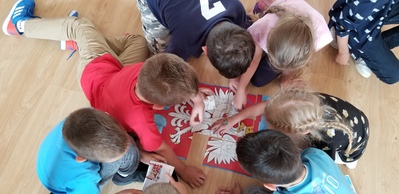 Warsztaty „Symbole naszej historii” z wykorzystaniem gier „Polak Mały” i „Znaj Znak”.