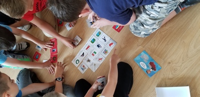 Warsztaty „Symbole naszej historii” z wykorzystaniem gier „Polak Mały” i „Znaj Znak”.