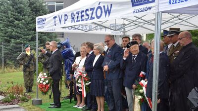 Odsłonięcie tablicy poświęconej mjr. Wacławowi Kopisto w Rzeszowie.