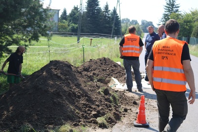 Ekshumacja Michała Szydłowskiego w miejscowości Kosina na Podkarpaciu