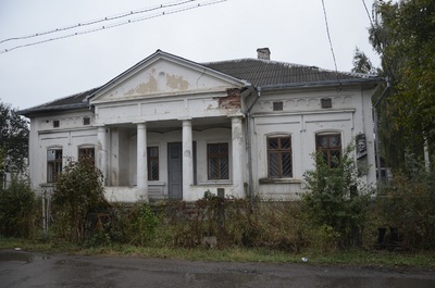 Plebania greckokatolicka, miejsce ostatniego posiedzenia rządu PR przed emigracją.