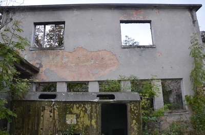 Obecny stan strażnicy kolejowej.