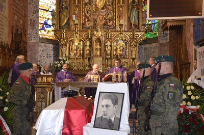 Uroczystości pogrzebowe śp. kpt. Tadeusza Gajdy ps. „Tarzan” w Stalowej Woli.