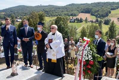 Uroczystości upamiętniające kpt. Jana Zdziarskiego w Siedliskach Bogusz.