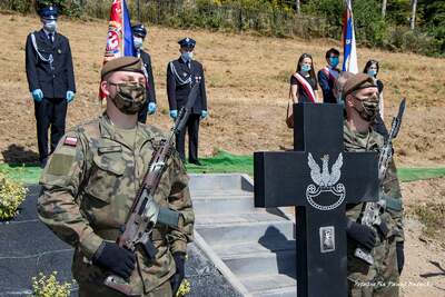 Uroczystości upamiętniające kpt. Jana Zdziarskiego w Siedliskach Bogusz.