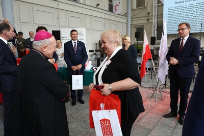 Obchody 40. rocznicy powstania NSZZ „Solidarność“ i uroczystość wręczenia Krzyży Wolności i Solidarności działaczom opozycji antykomunistycznej. Fot. Igor Witowicz