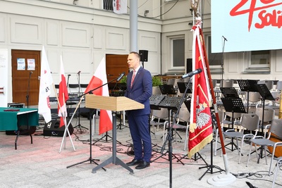Obchody 40. rocznicy powstania NSZZ „Solidarność“ i uroczystość wręczenia Krzyży Wolności i Solidarności działaczom opozycji antykomunistycznej. Fot. Igor Witowicz