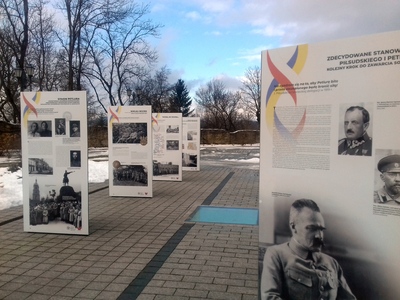 Wystawa plenerowa „Józef Piłsudski i Symon Petlura – twórcy sojuszu polsko-ukraińskiego 1920 roku” w Sanoku.