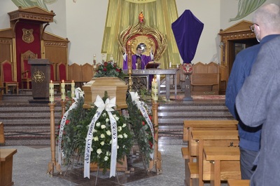 Pogrzeb Józefa Szylera - uczestnika strajków na Wybrzeżu w 1970 r. Fot. Katarzyna Gajda-Bator