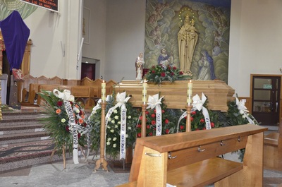 Pogrzeb Józefa Szylera - uczestnika strajków na Wybrzeżu w 1970 r. Fot. Katarzyna Gajda-Bator