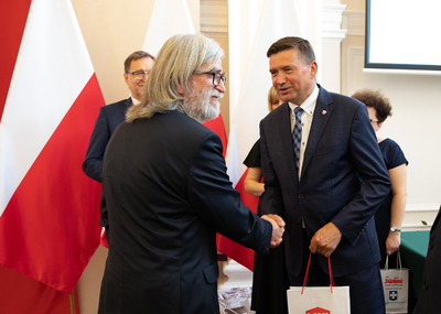 Adam Pęzioł odznaczony przez dra Jarosława Szarka KWiS. Fot. Igor Witowicz