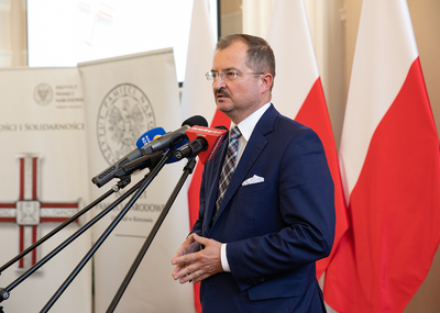 Waldemar Szumny - przedstawiciel marszałka województwa podkarpackiego, przemówienie podczas ceremonii wręczenia KWiS. Fot. Igor Witowicz