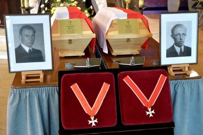 Uroczystości pogrzebowe Żołnierzy Niezłomnych, Leopolda Rząsy i Michała Zygo, na cmentarzu komunalnym Wilkowyja w Rzeszowie. Fot. PAP/Darek Delmanowicz