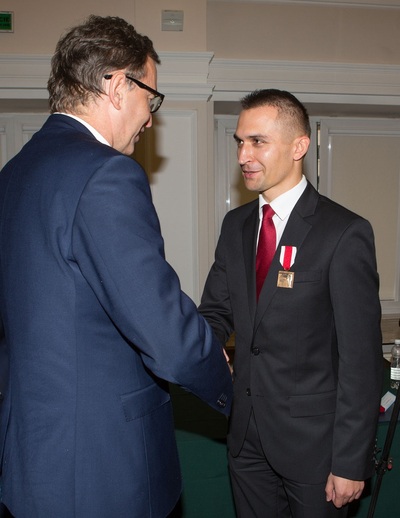 Uroczystość wręczenia Nagrody Honorowej „Świadek Historii” przez prezesa IPN dra Jarosława Szarka dla Macieja Małozięcia. Fot. Igor Witowicz.