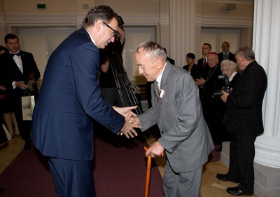 Uroczystość wręczenia Krzyży Wolności i Solidarności działaczom opozycji antykomunistycznej. Fot. Igor Witowicz.