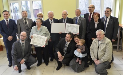Uroczystość wręczenia patentów oficerskich rodzinom Michała Zygo i Leopolda Rząsy. Fot. K. Gajda-Bator