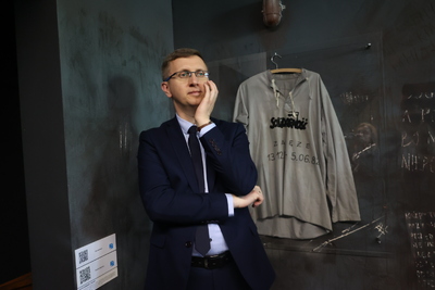 Zwiedzanie Muzeum Jana Pawła II oraz wystawy „A jutro jest nieznane. Podziemna Solidarność w Stalowej Woli 1982-1989”. Fot. Katarzyna Gajda-Bator (IPN)