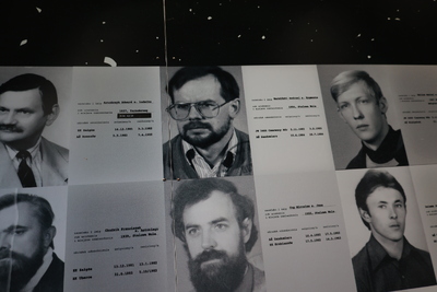 Zwiedzanie Muzeum Jana Pawła II oraz wystawy „A jutro jest nieznane. Podziemna Solidarność w Stalowej Woli 1982-1989”. Fot. Katarzyna Gajda-Bator (IPN)